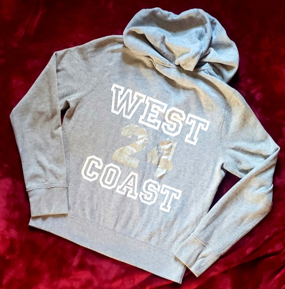 Mossimo Hoodie - Picture 8 of 9